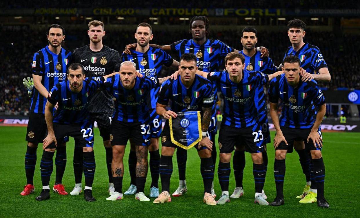 华体会体育-AC米兰险胜那不勒斯，贝尔梅开二度世界杯