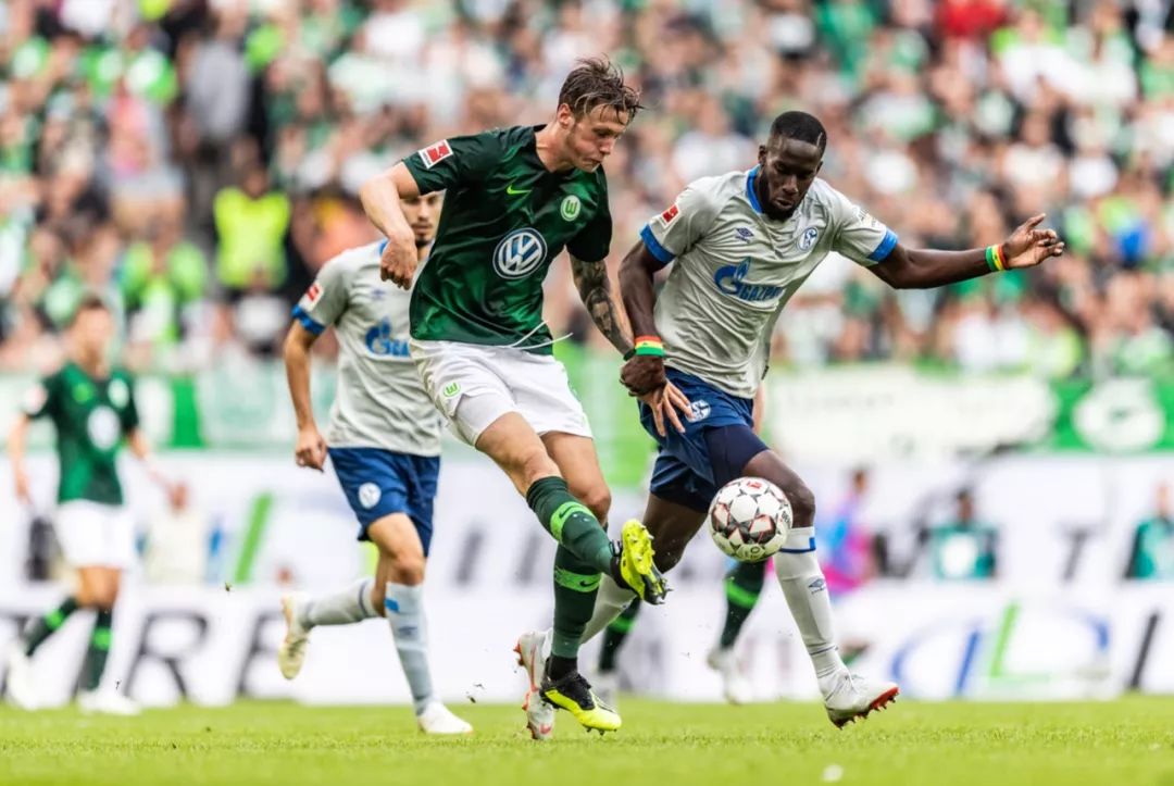 包含沃尔夫斯堡客场告捷,击败汉堡SV的词条 包含沃尔夫斯堡客场告捷,击败汉堡SV的词条